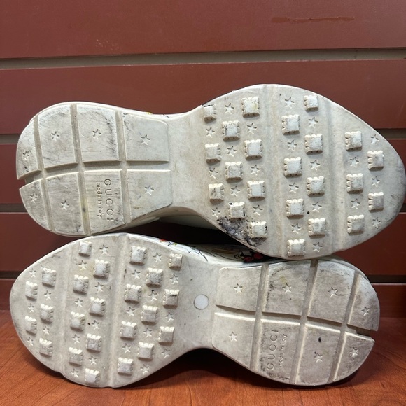 Gucci White Sneakers with Chunky Design and Leather Upper - Picture 9 of 12